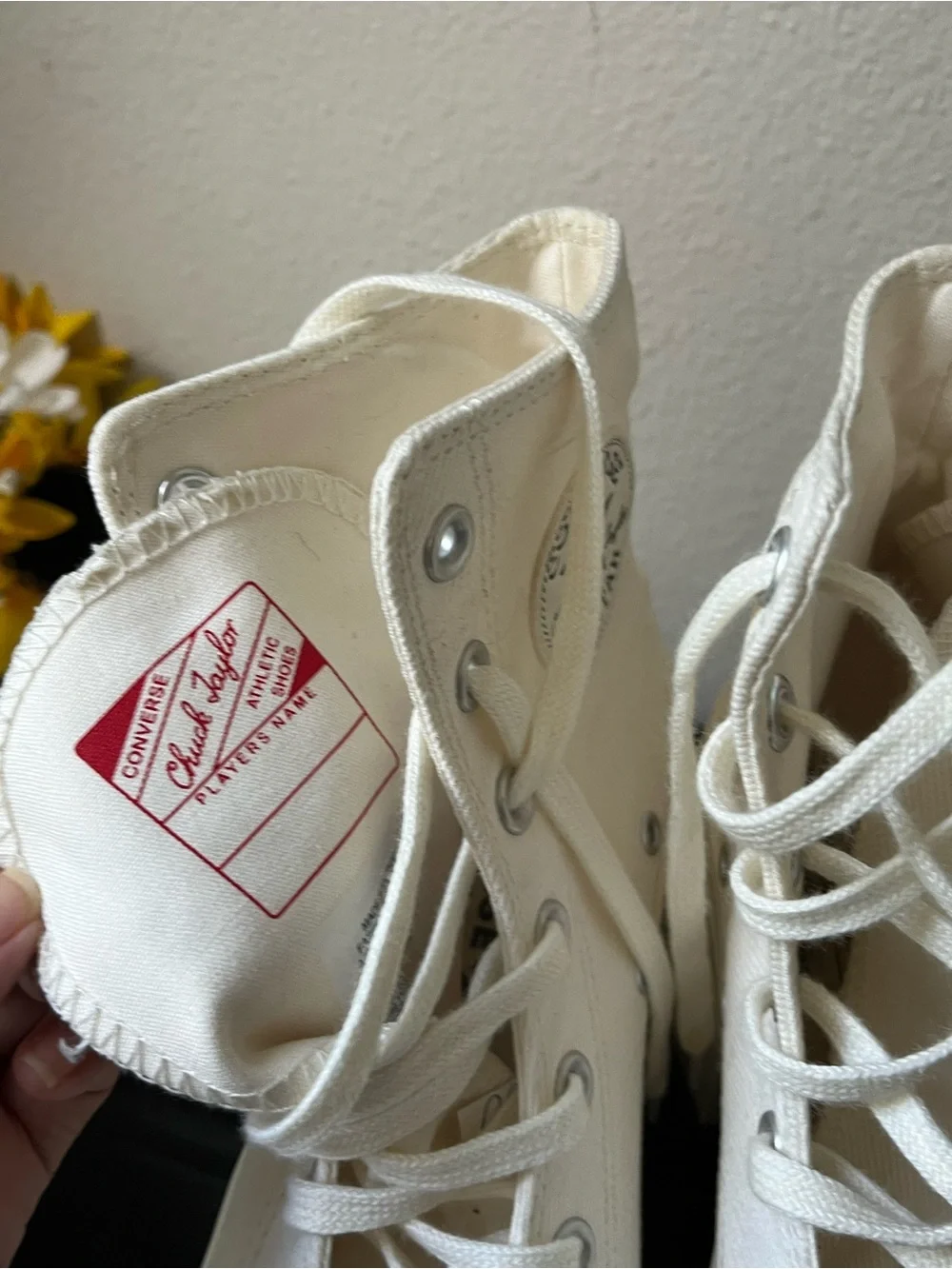 Converse Chuck 70 De Luxe Heel High Top Boots Egret White Women's Size 6.5 EUC